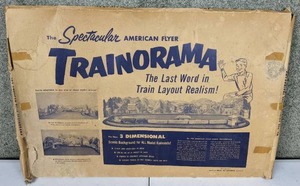 lot 21 image: RARE VINTAGE Spectacular American Flyer Trainorama