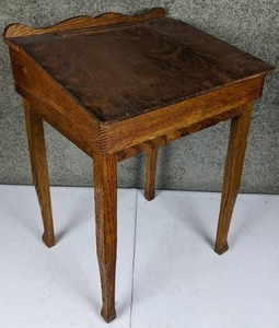 lot 23 image: Vintage Slanted Lift Top Writing Desk