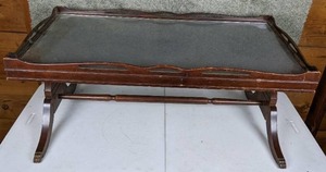 lot 46 image: Vintage Dark Wood Glass Topped Coffee Table