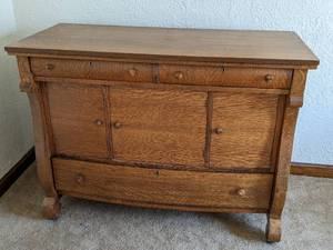 lot 2 image: Vintage SideboardBuffet Table