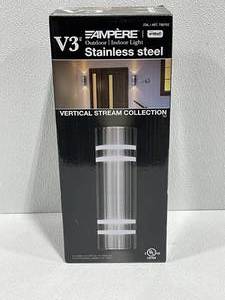 V3 Stainless Steel Vertical Light