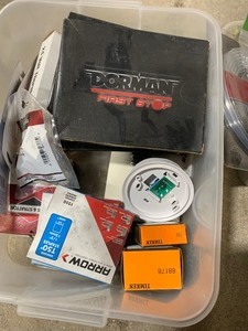 Misc box parts Electrical cables ear buds
