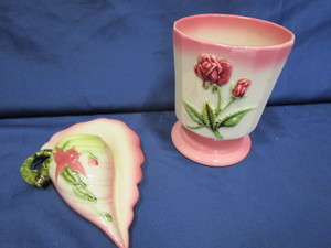 Hull Pottery Planter, Wall Pocket