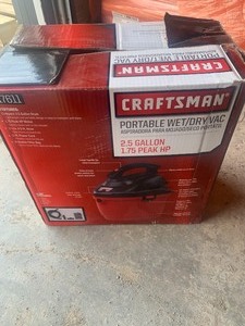 lot 9 image: Craftsman 2.5 gal wet dri vac new
