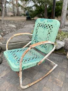 lot 53 image: Great Pair of Vintage Metal Porch Rockers