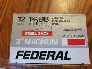 lot 4 image: Federal 12 Gauge 1 28 BB 3 Magnum