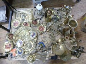 lot 5 image: Brass Collectibles