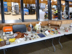 lot 24 image: Variety of Collectibles