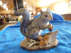 lot 33 image: Masterpiece Porcelain Squirrel