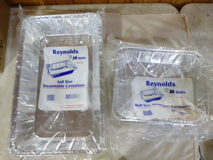 lot 38 image: Reynoldss Aluminum Steam Table Pans