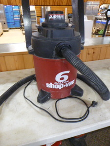 lot 54 image: Shop-Vac 6 Gallon WetDry Vacuum