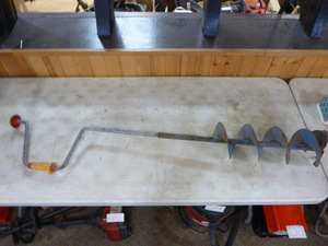 lot 59 image: Hand Auger