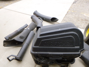 lot 70 image: Craftsman Leaf and Lawn Bagger for Lawn Mower