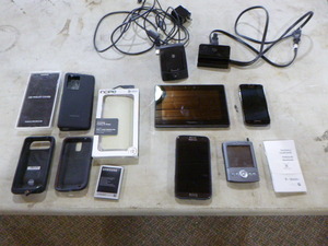 lot 78 image: Cell Phones and Cases