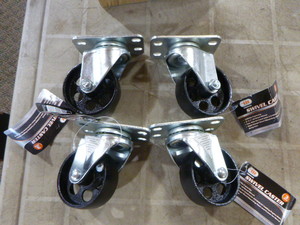 lot 85 image: 4 Swivel Casters
