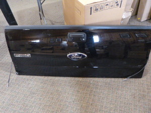 lot 89 image: Ford F-150 Tailgate