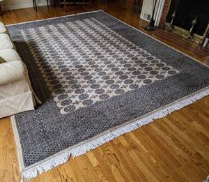Beautiful Pakistan Wool Area Rug