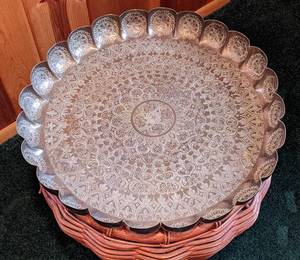 Tray Topped Basket Table
