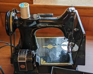 Vintage Singer Sewing Machine