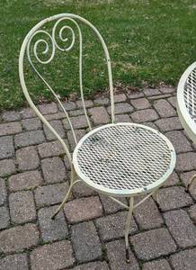 Adorable Painted Metal Bistro Set
