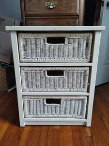 Wicker End Table & Mirror