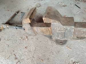Vintage Cleveland Columbian 504 Foot Vice