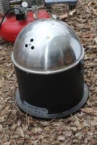 lot 671 image: Smith & Wesson 22 Mag SWS022 13000 BTU Wood Pellet Smoker