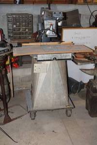 lot 603 image: Wards Powr-Kraft 10 Radial Arm Saw, Rolling Stand