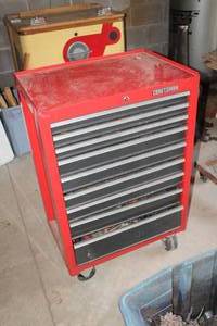 lot 611 image: Craftsman Rolling Tool Chest