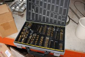 lot 811 image: Drill Bit Set, Metal Carry Suitcase