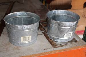 lot 813 image: Lot of (2) Metal Pails