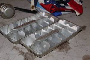 lot 820 image: Lot of (2) Vintage Metal Ice Trays