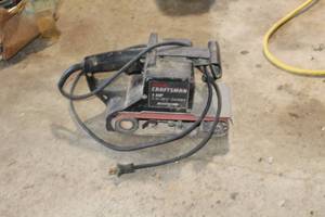 lot 837 image: Craftsman 3 Belt Sander