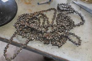 lot 964 image: Lot of (4) Chainsaw Chains