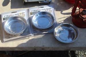 lot 895 image: Lot of (3) Pittsburgh 4 Magnetic Part Trays
