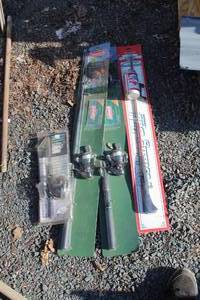 lot 908 image: Lot of (4) Fishing Rod with Reel (New In Package )