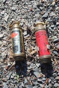 lot 910 image: Lot of (2) Vintage Fire Extinguishers