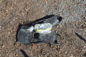lot 916 image: Scuba Flippers and Goggles
