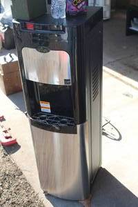 lot 919 image: Electrotemp Technologies Viva 8LIECH-SC-SSD HotCold Water Cooler