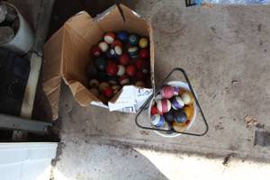lot 930 image: Assorted Pool BallsBilliard Balls, Pool Rack