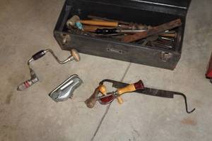 lot 708 image: Homak 24 Metal Tool Box, Hand Tools