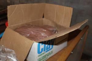 lot 722 image: Continental Clay Co Low Fire Red Clay
