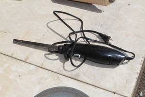 lot 982 image: Hamilton Beach Electric Knife