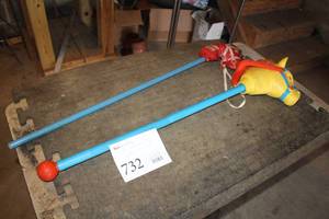 lot 732 image: Lot of (2) Childrens Pony Sticks