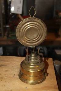 lot 789 image: Oil Lamp