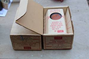 lot 1011 image: Lot of (2) Federal Pacific Electric HPT2 Line Voltage Heating Thermostat (in original box)