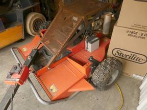 DR Field and Brush Mower with 20hp Briggs & Stratton motor - works - 46 wide 50 deep
