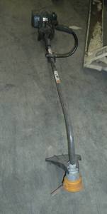 MTD 4-cycle weed whip - has compression