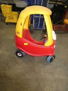 Little Tikes car