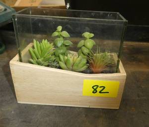 Fake planter